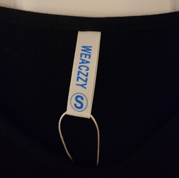 Black dress - Picture 3 of 4